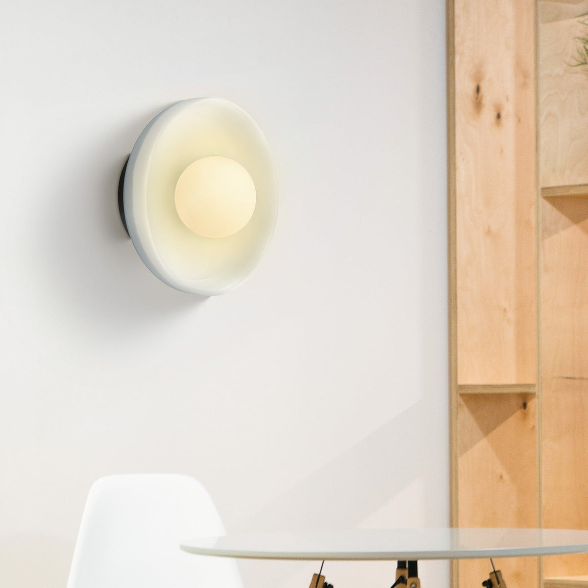 Nordic Ceramic Gradient Blue Wall Light
