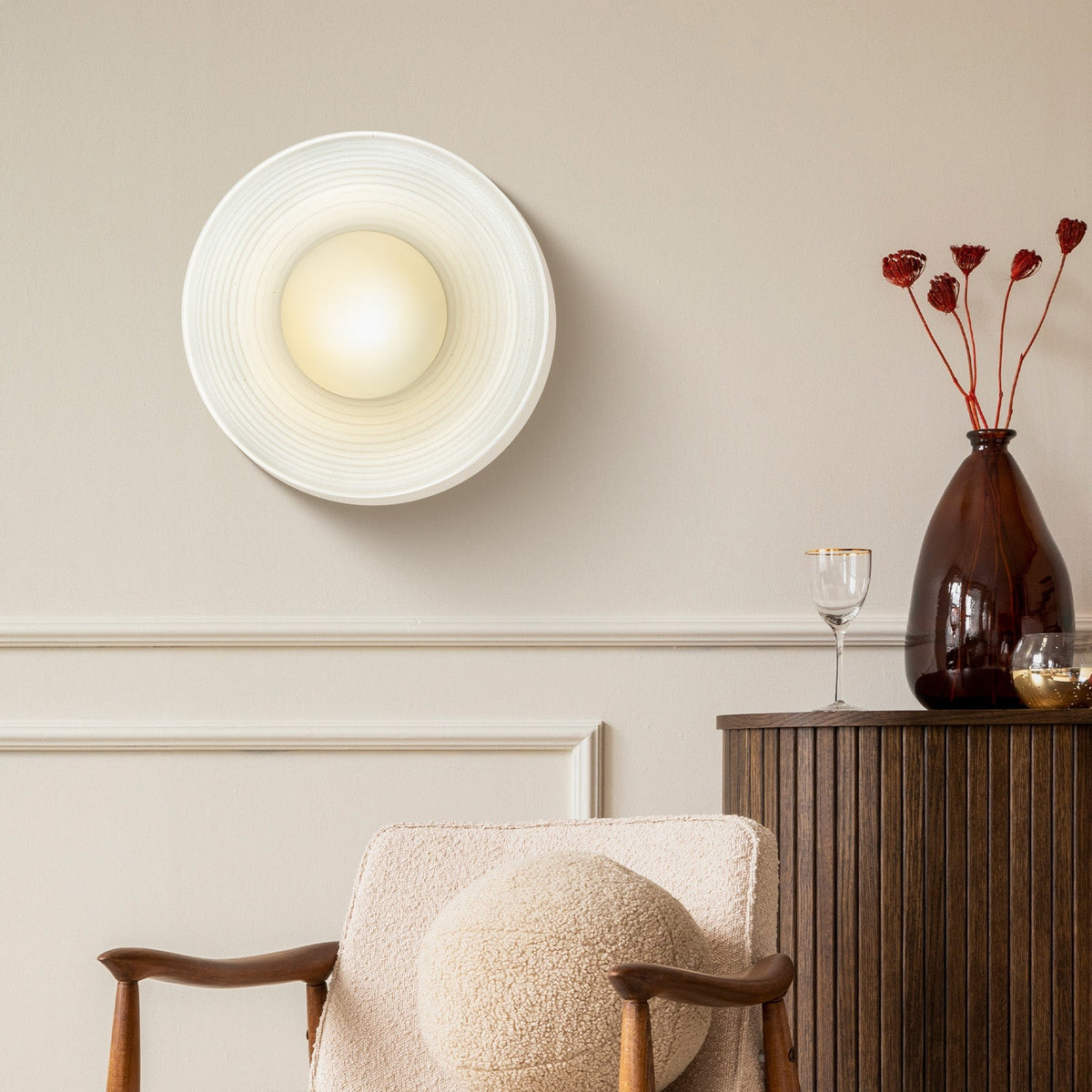 Retro Flower Petal Ceramic Wall Light
