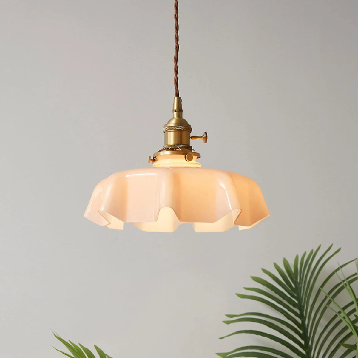 Modern Romantic Small Glass Ribbon Edge Pendant Light For Living Room