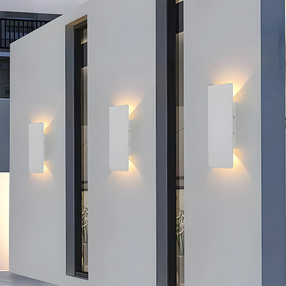 Modern Minimalist Aluminum Outdoor Black Wall Sconce
