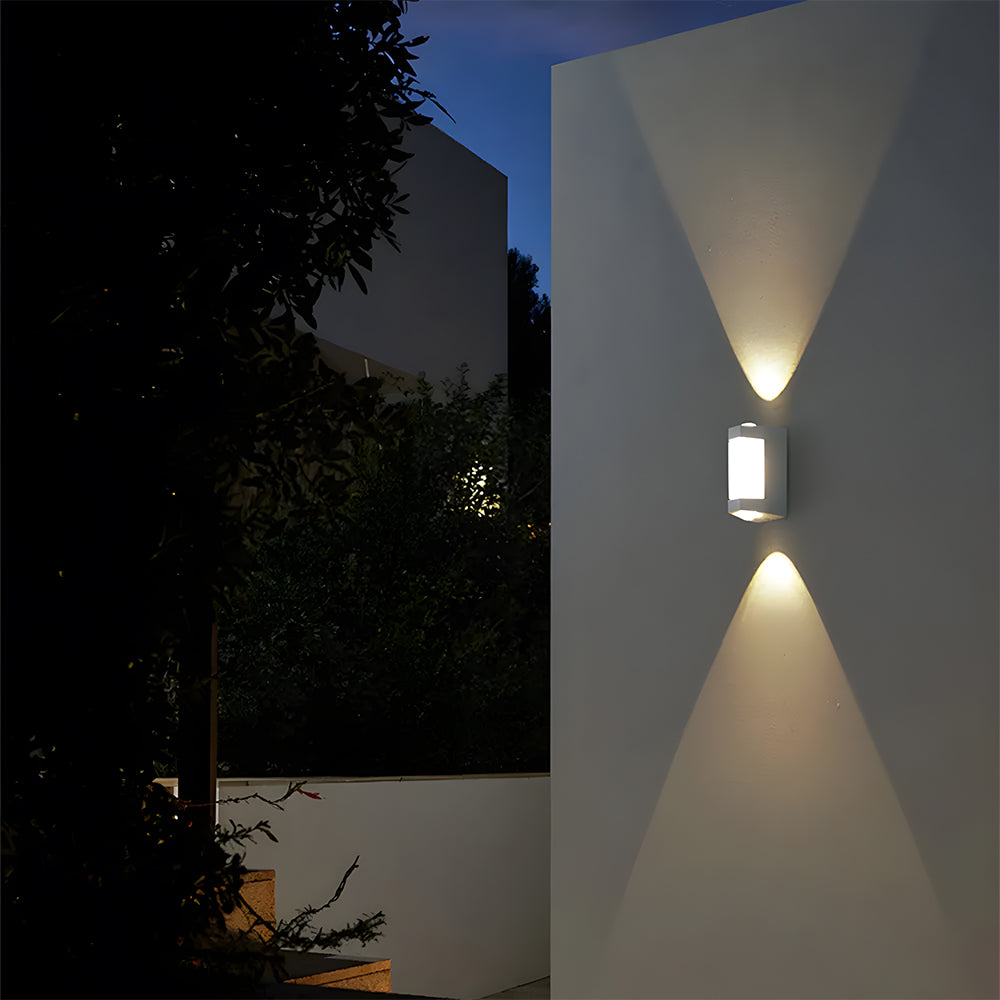 Modern Cylinder Aluminum Waterproof Outdoor Wall Light